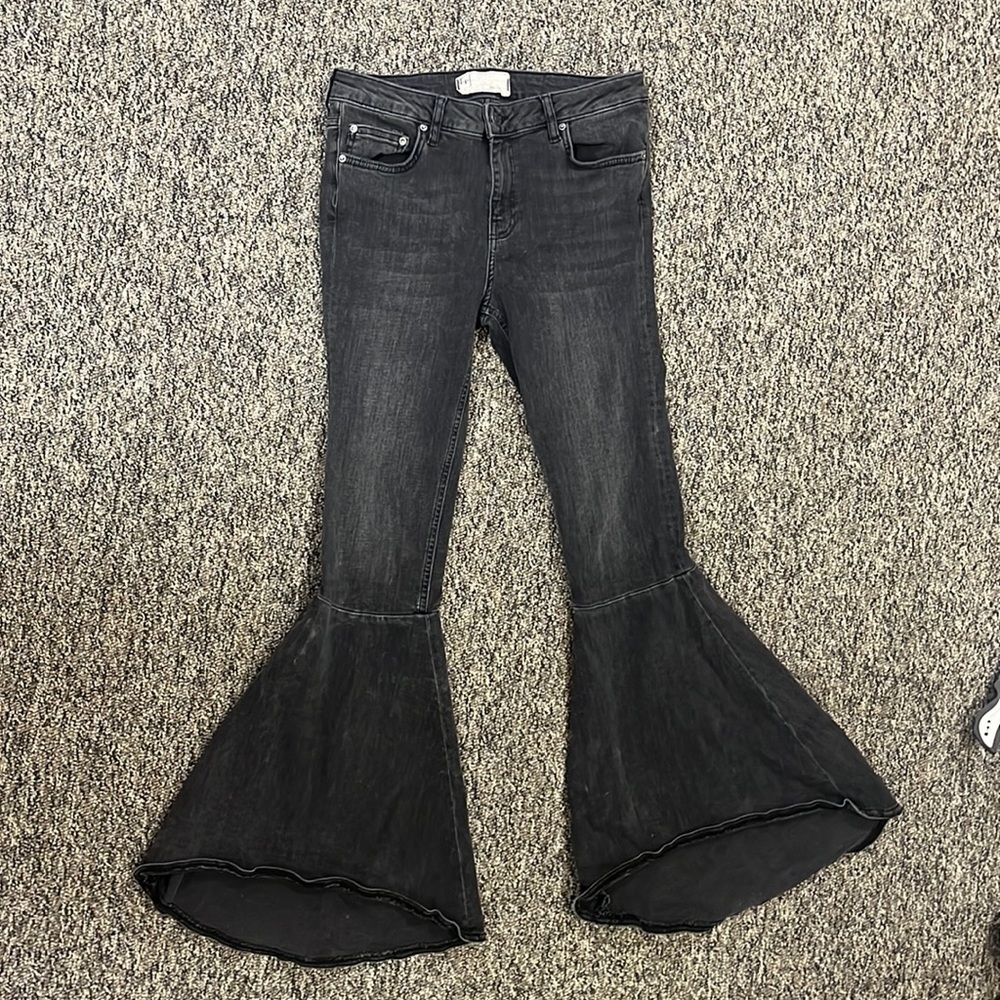 Free people bells size 28